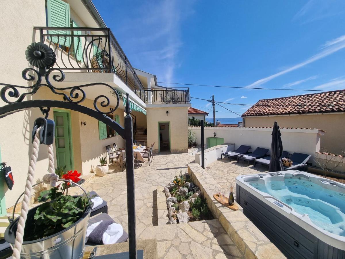 Holiday House Marea With Jacuzzi Crikvenica Kültér fotó